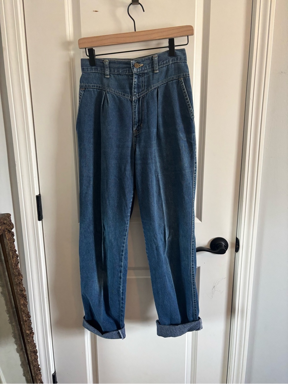 Vintage Chic High-Waist Relaxed Denim Jeans - Blue
